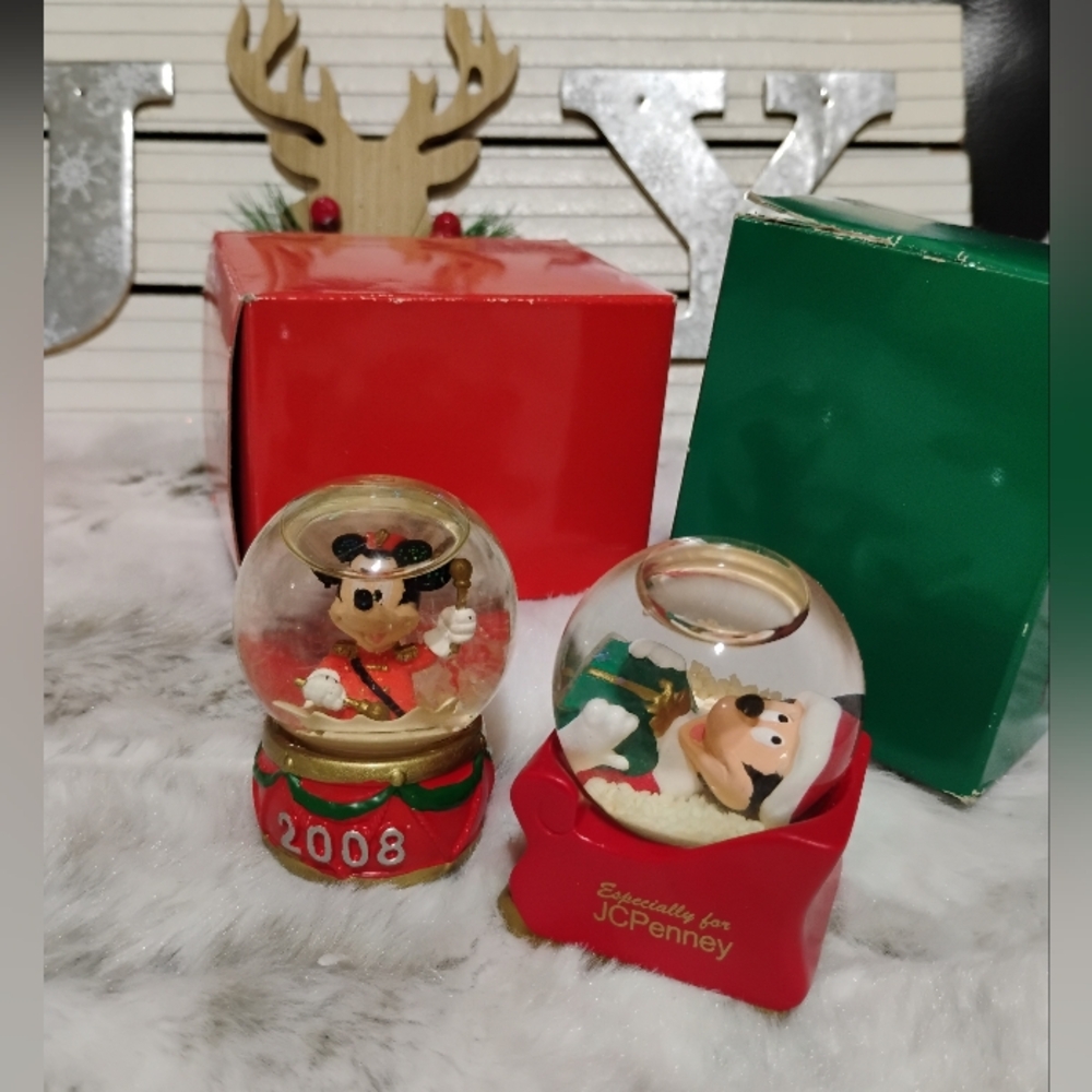Disney Festive Snow Globe Duo - Red and Green 2008